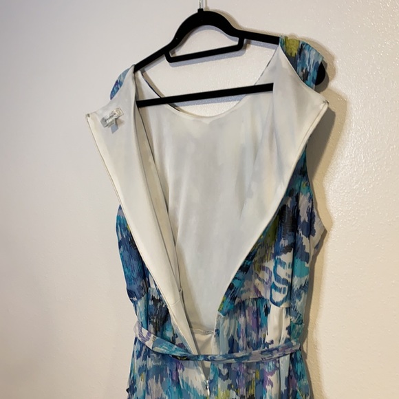 Dressbarn Plus Size Floral Watercolor Dress Sz 24 - Picture 14 of 16